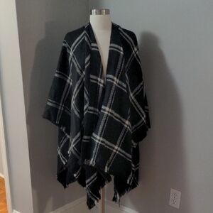Black and White Plaid Shawl